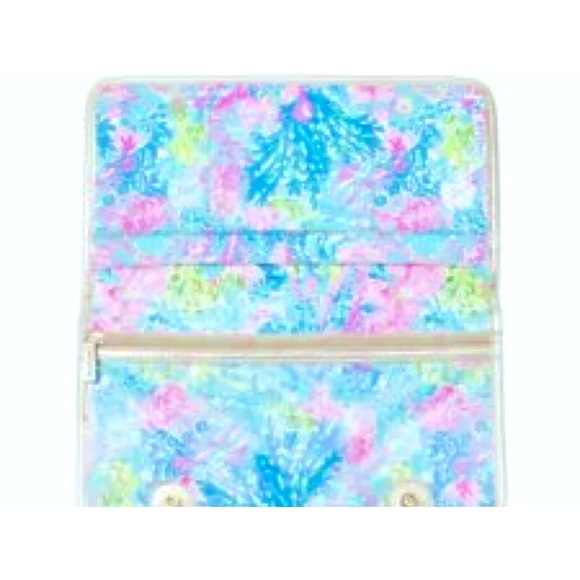 NEW 👀LILLY PULITZER FISHED MY WISH CARRY-ON DUFFLE 6 PC SET BACKPACK & MORE 👀 - Picture 8 of 12